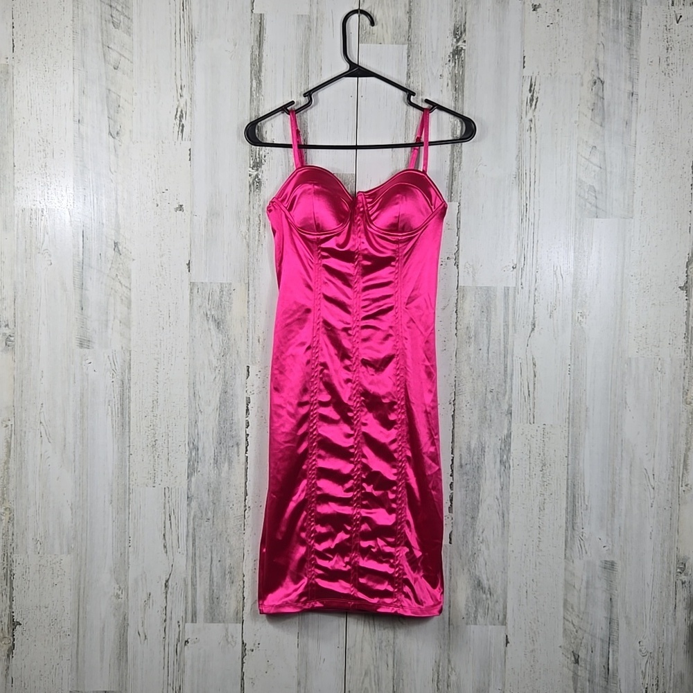 Absolutely love it hot pink spaghetti strap mini dress women's size medium